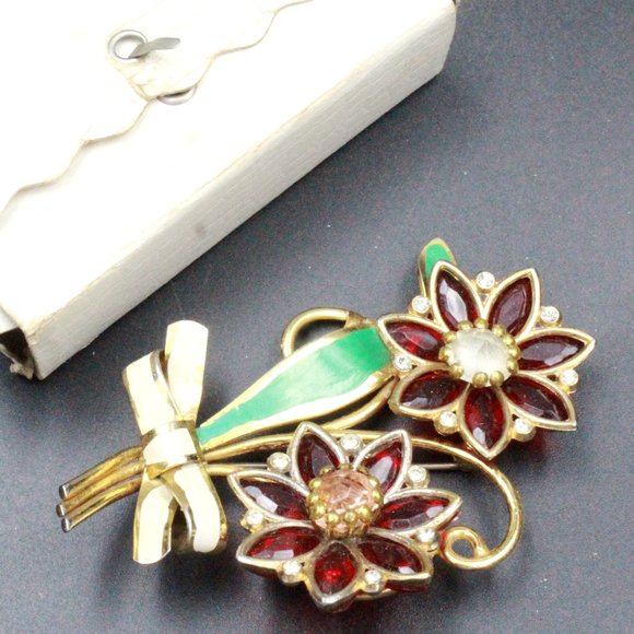 Vintage 40's Glass Flower Enamel Bouquet Designer Brooch - Picture 4 of 11